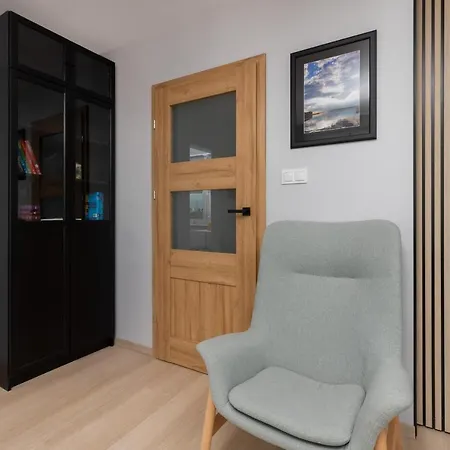 Cozy Pastel In By Renters
